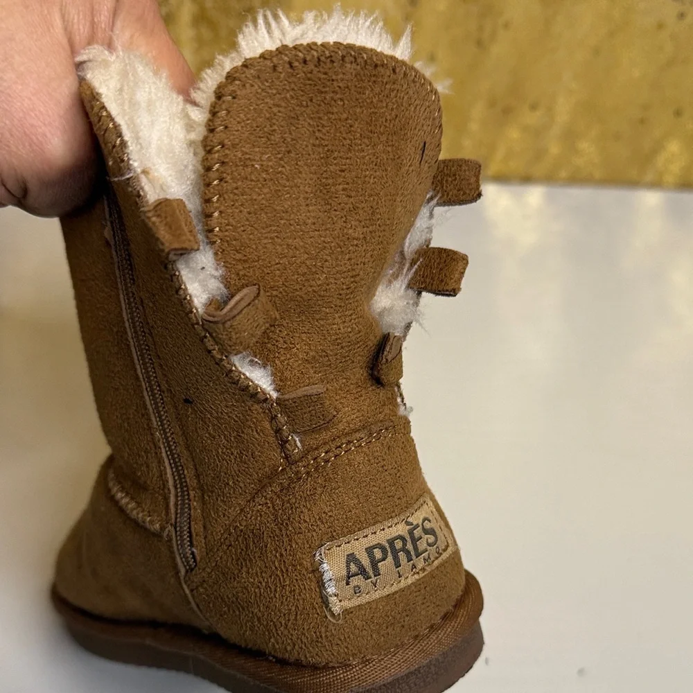 Lamo Brown Kids Boots with Cozy Lining
